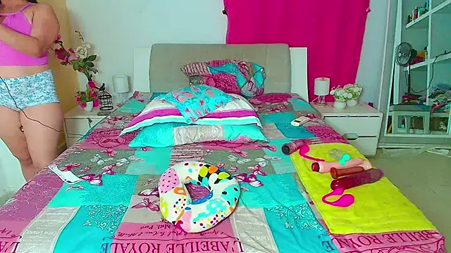 Kendralove31xxx online show from May 11, 3:12 am
