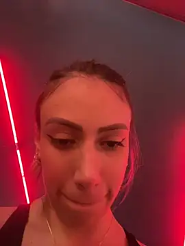 Snapshot of loira_messi chatting on March 21, 11:01 pm loira messi online show from March 21, 11:01 pm