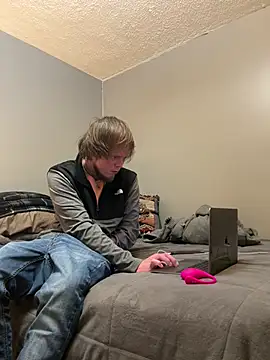 Snapshot of BigJohnson06 chatting on December 14, 4:31 pm BigJohnson06 online show from December 14, 4:31 pm