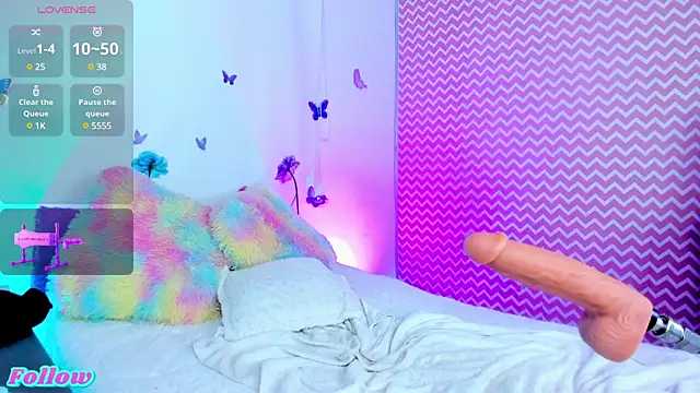 Snapshot of allison-sweet1 chatting on February 26, 6:37 am allison-sweet1 online show from February 26, 6:37 am