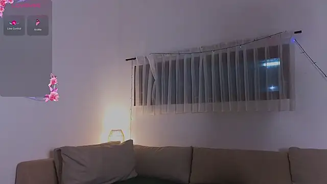 adele lyv online show from January 7, 7:38 pm