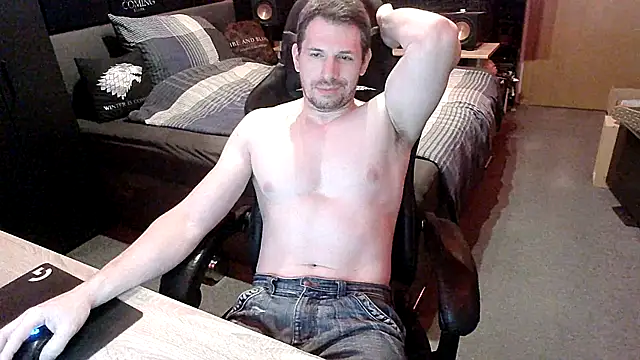 dreamwallker21 online show from May 14, 8:10 am