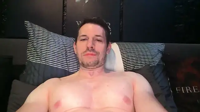 dreamwallker21 online show from May 23, 7:35 am