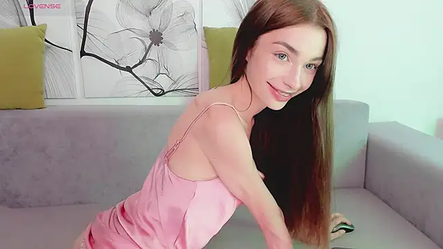 Snapshot of AngelinaWett chatting on June 27, 2:01 pm AngelinaWett online show from June 27, 2:01 pm