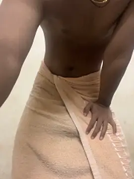 Snapshot of Shona5768 chatting on November 24, 4:12 am Shona5768 online show from November 24, 4:12 am