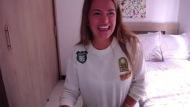 ParisW online show from January 31, 3:00 pm