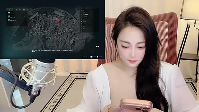 Snapshot of Daisy-77 chatting on June 18, 1:15 pm Daisy-77 online show from June 18, 1:15 pm