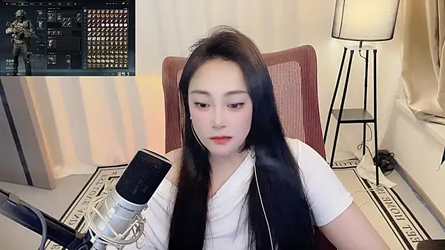 Snapshot of Daisy-77 chatting on June 24, 1:10 pm Daisy-77 online show from June 24, 1:10 pm
