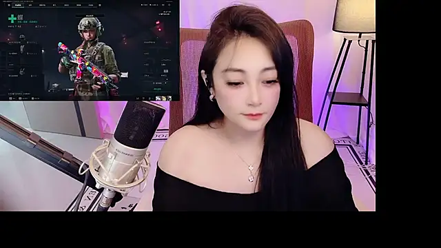 Snapshot of Daisy-77 chatting on July 12, 1:24 pm Daisy-77 online show from July 12, 1:24 pm