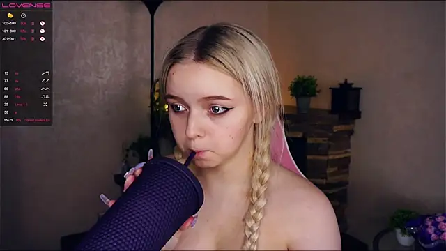 ZaraCreedon online show from February 15, 4:36 am