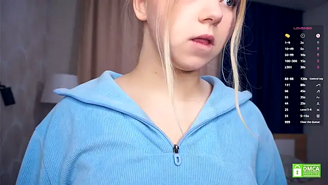 Snapshot of ZaraCreedon chatting on November 21, 5:06 am ZaraCreedon online show from November 21, 5:06 am