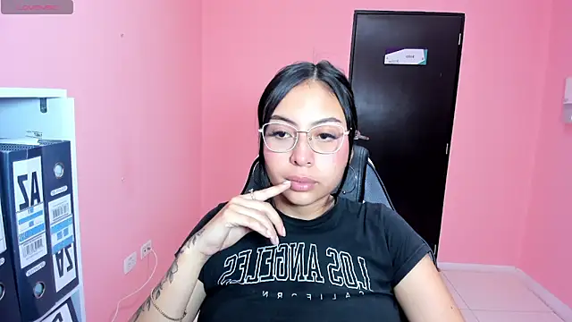 AlanaPetterson online show from December 12, 12:44 pm