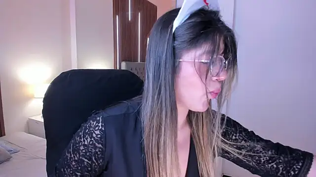 SEXMILLA  online show from September 29, 4:45 pm