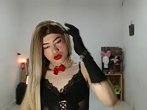 Snapshot of emmily_lee chatting on March 20, 3:34 am emmily lee online show from March 20, 3:34 am