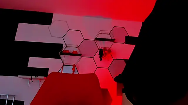 alondrabigtits online show from February 27, 12:23 pm