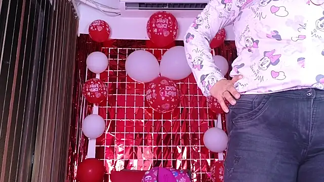 alondrabigtits online show from February 14, 11:40 am