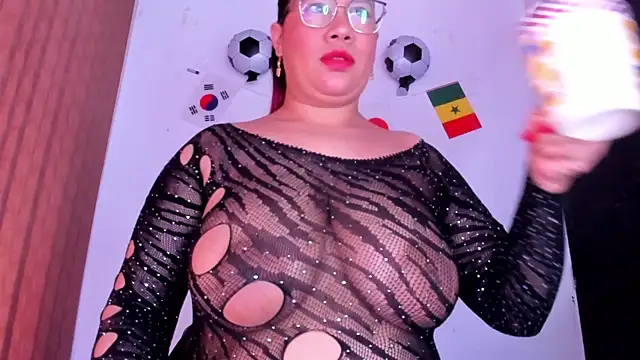Snapshot of alondrabigtits chatting on July 11, 12:08 pm alondrabigtits online show from July 11, 12:08 pm