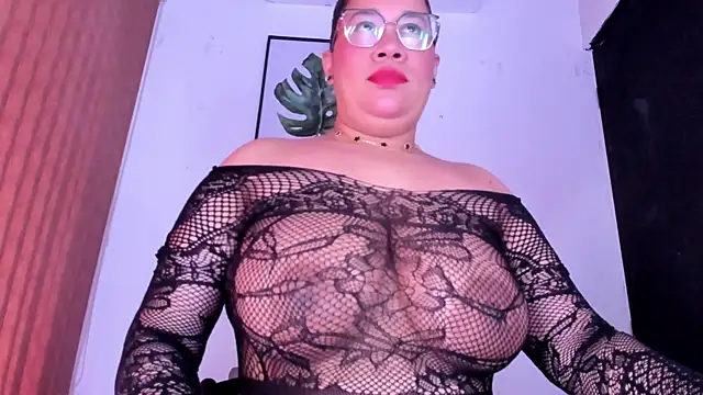 Snapshot of alondrabigtits chatting on July 27, 12:12 pm alondrabigtits online show from July 27, 12:12 pm