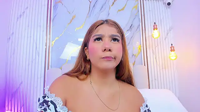 tifanyhills  online show from June 4, 8:37 pm