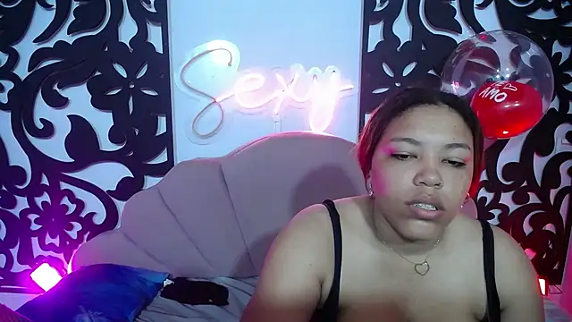 horny babyss online show from July 18, 8:18 am