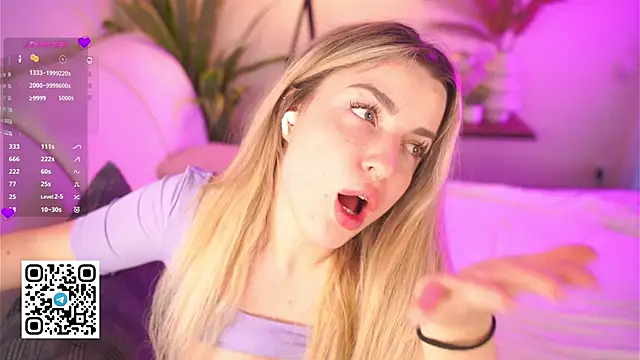 Snapshot of LiliBanger chatting on February 26, 2:37 am LiliBanger online show from February 26, 2:37 am