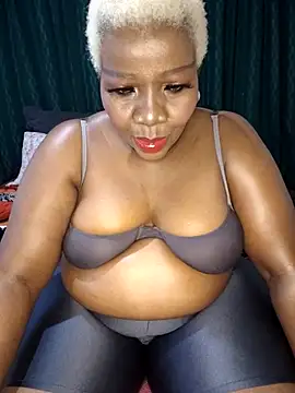Snapshot of dirasweetlipsxx chatting on June 23, 8:12 am dirasweetlipsxx online show from June 23, 8:12 am
