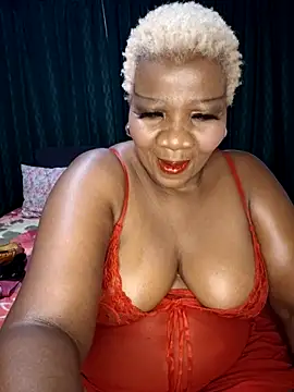 Snapshot of dirasweetlipsxx chatting on July 8, 7:18 pm dirasweetlipsxx online show from July 8, 7:18 pm