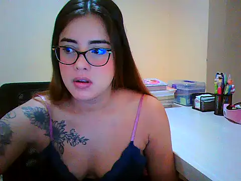 maliamiller online show from February 28, 8:26 am