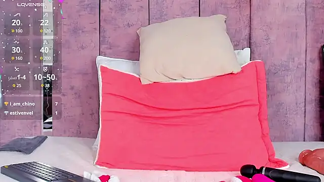 AshlieRoberts online show from February 14, 5:57 pm