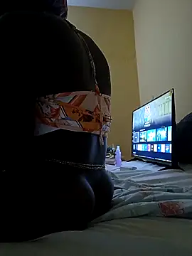 Juicylittle slute online show from February 14, 3:25 am