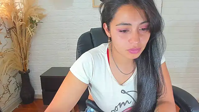 Snapshot of Aisha_09 chatting on March 1, 2:55 pm Aisha 09 online show from March 1, 2:55 pm