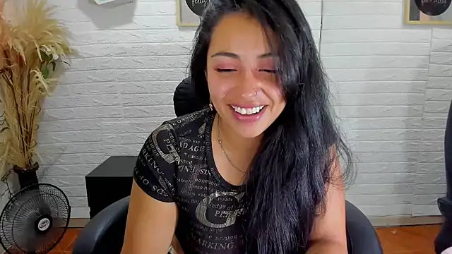 Snapshot of Aisha_09 chatting on March 6, 2:08 pm Aisha 09 online show from March 6, 2:08 pm