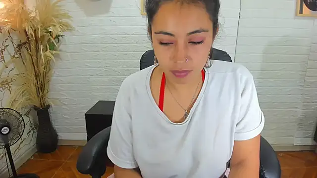 Snapshot of Aisha_09 chatting on March 13, 2:44 pm Aisha 09 online show from March 13, 2:44 pm