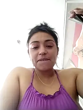Snapshot of Aisha_09 chatting on May 1, 2:32 pm Aisha 09 online show from May 1, 2:32 pm