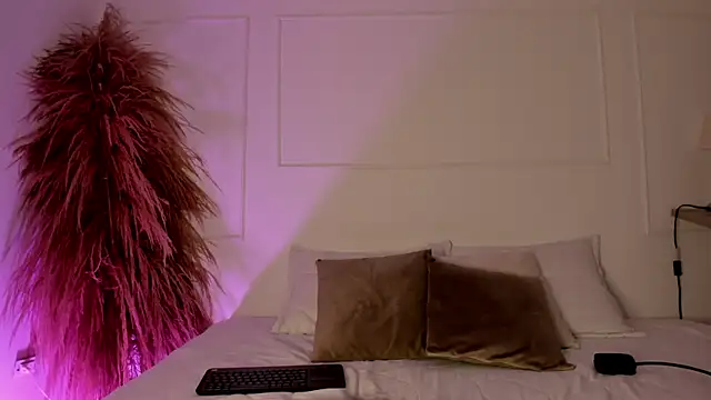  ashleymiller online show from February 14, 3:05 pm