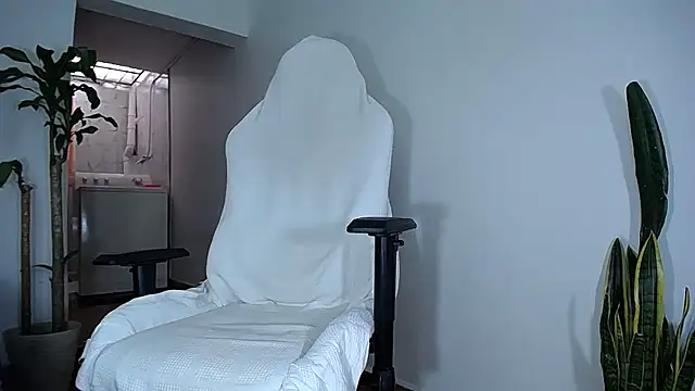 Snapshot of diamond_black00 chatting on February 25, 7:14 pm diamond black00 online show from February 25, 7:14 pm