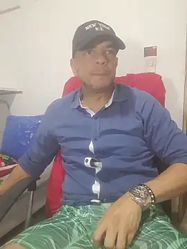 latinmartin73 online show from January 15, 11:52 pm