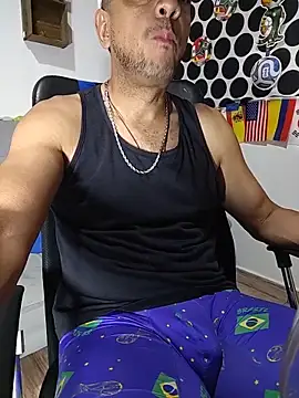 latinmartin73 online show from June 20, 2:03 am