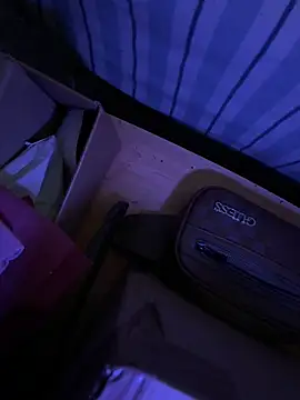 jovenestraviesos online show from November 14, 10:07 pm