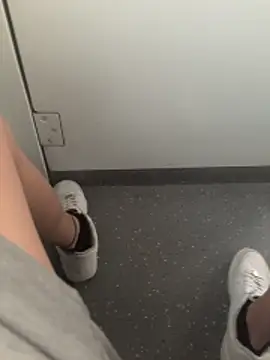 jovenestraviesos online show from February 13, 7:10 pm