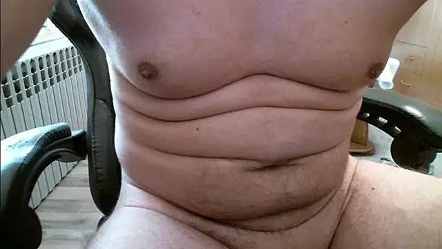 Snapshot of HornyBigCummer chatting on October 22, 1:00 pm HornyBigCummer online show from October 22, 1:00 pm