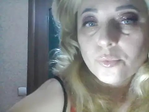 SweetCandy356 online show from March 7, 4:33 pm