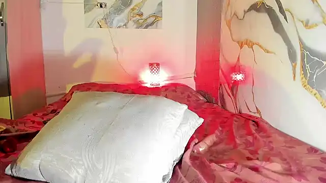 zandra milf  online show from February 7, 3:08 pm