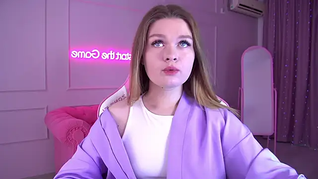 CrystalLyons online show from January 30, 6:24 am