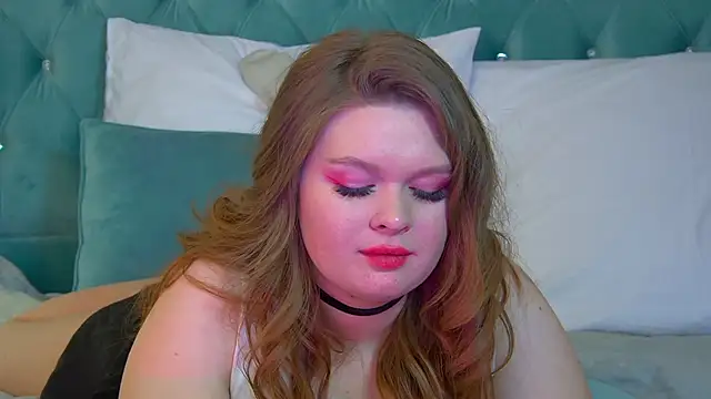 CrystalLyons online show from February 21, 8:16 pm