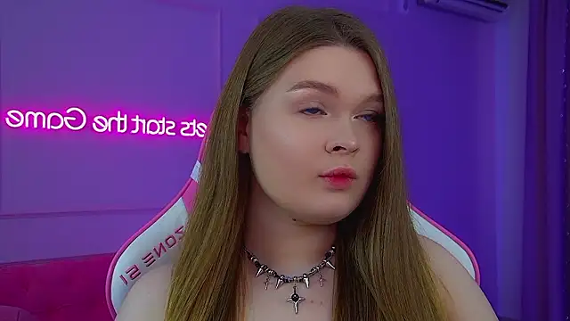 CrystalLyons online show from March 15, 6:19 am