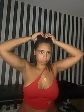 Snapshot of bigbootyjayda chatting on December 16, 10:34 pm bigbootyjayda online show from December 16, 10:34 pm