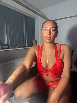 Snapshot of bigbootyjayda chatting on December 19, 11:46 pm bigbootyjayda online show from December 19, 11:46 pm