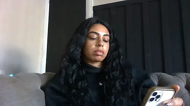 Snapshot of bigbootyjayda chatting on January 24, 2:08 pm bigbootyjayda online show from January 24, 2:08 pm