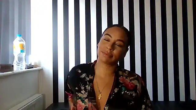 Snapshot of bigbootyjayda chatting on January 31, 12:40 pm bigbootyjayda online show from January 31, 12:40 pm